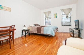 Building Photo - 304A E 82nd St