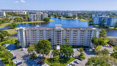 Building Photo - 3091 N Course Dr