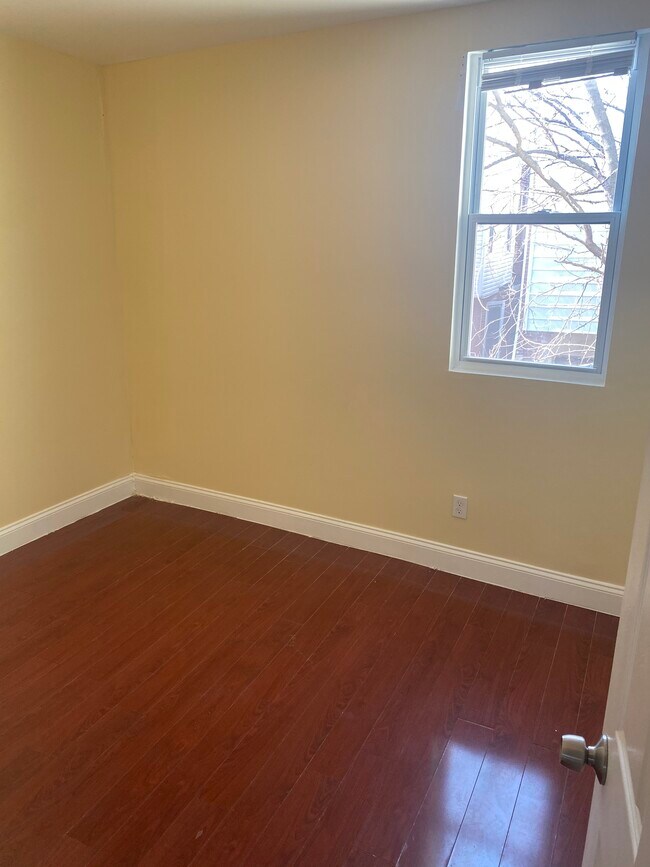 Foto del edificio - 5629 Malcolm St