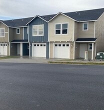 Building Photo - 807 E Autumn Ave