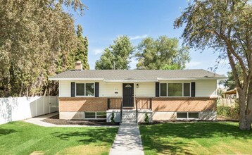 Building Photo - 315 Jackson St Building Photo - 315 Jackson St