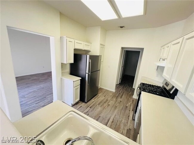 Building Photo - 10816 Clear Meadows Dr