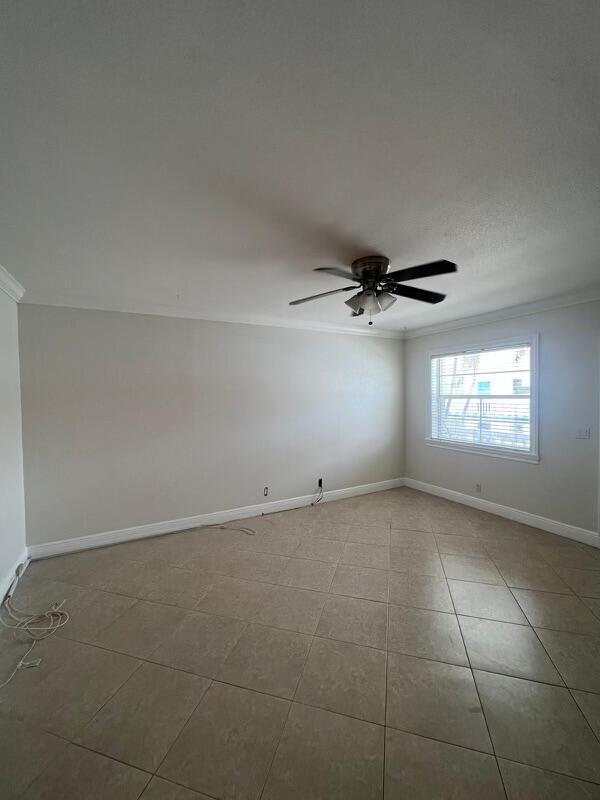 Foto del edificio - 640 NE 6th Ct