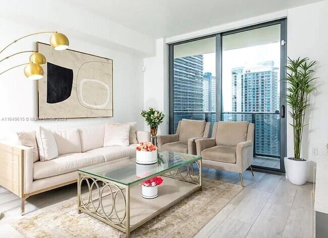 Foto del edificio - 55 SW 9th St