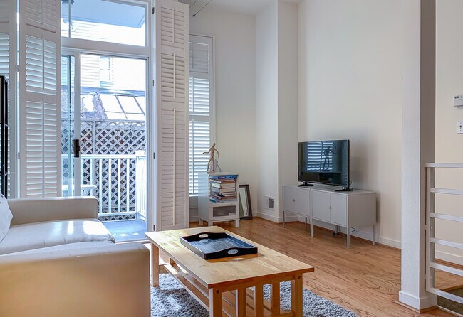 Photo - 161 Shipley St Apartment