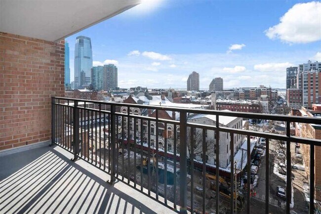 Foto del edificio - 135 Montgomery St