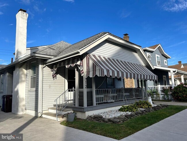 Foto del edificio - 12 N Swarthmore Ave