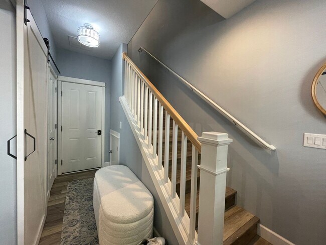 Foto del edificio - Gated Quaint Neighborhood in the Gresham S...