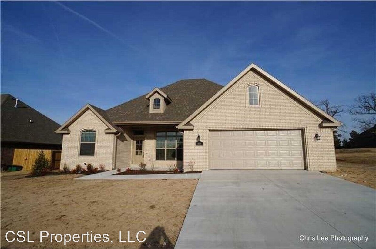 Foto principal - 4 br, 2 bath House - 1614 Pebble Beach Drive