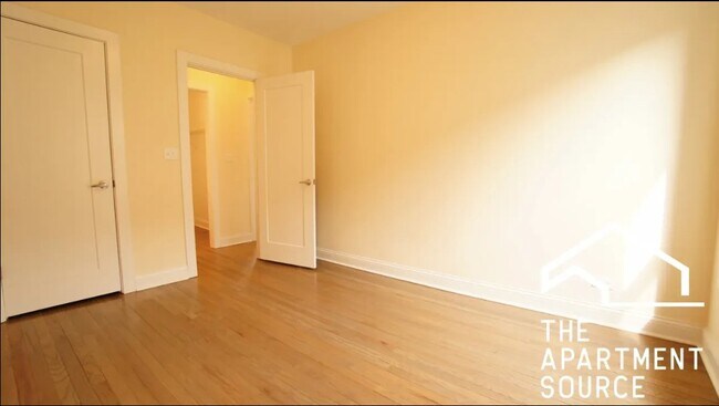 Building Photo - 2641 N Spaulding Ave