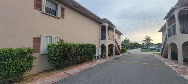 Foto del edificio - 600 SW 2nd Ave