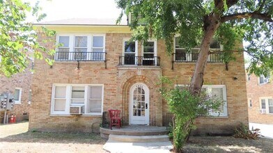 Building Photo - 5906 Oram St