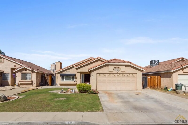 8004 River Mist Ave, Bakersfield, CA 93313 House Rental in