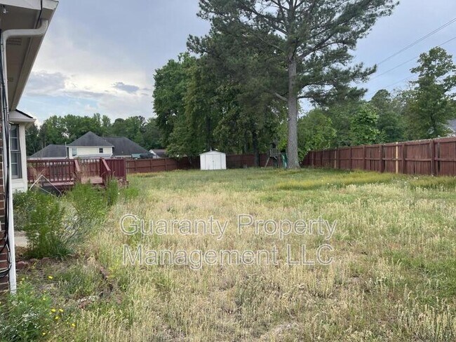 Building Photo - 7017 Midhurst Ct