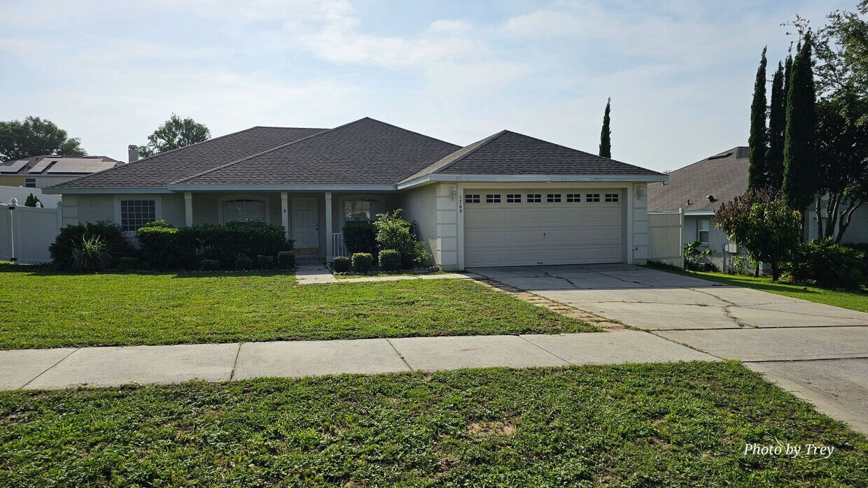 Foto principal - 3 Bed 2 Bath 2 Car Garage