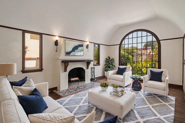 Foto del edificio - 3109 Stanford Ave
