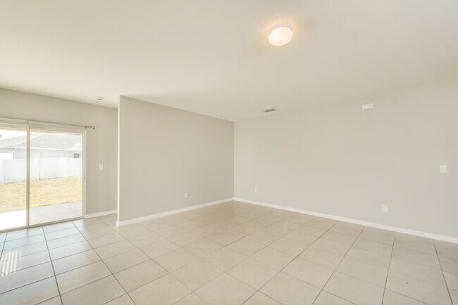 Foto del edificio - 714 SW 6th St
