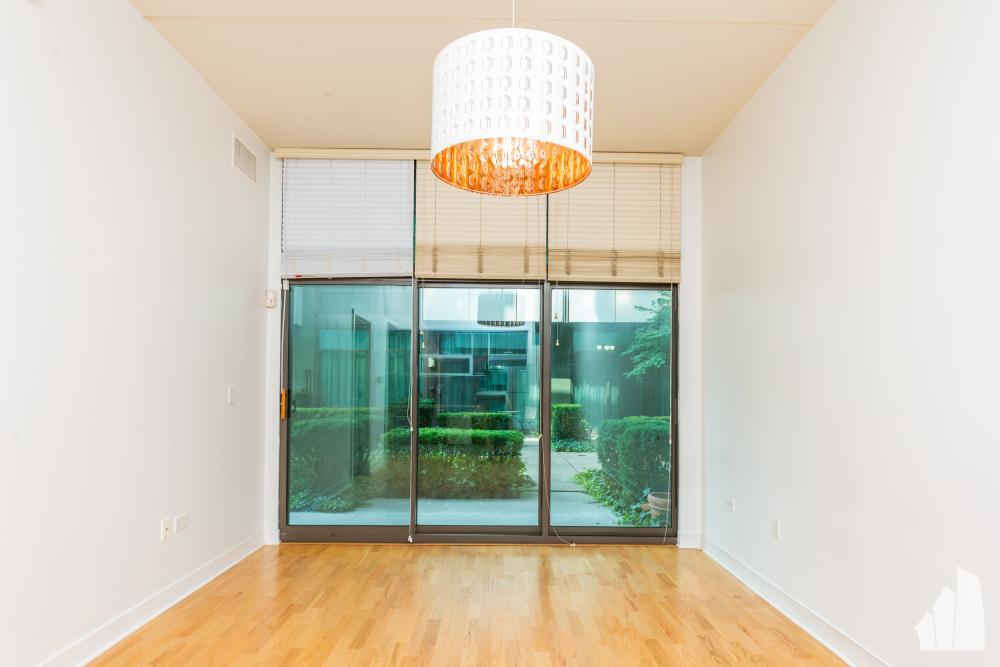 Primary Photo - 1 bedroom in Chicago IL 60661