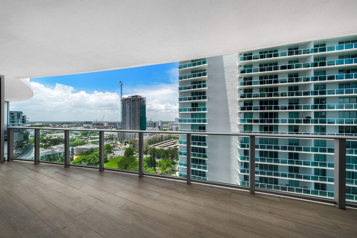 Foto principal - 488 NE 18th St