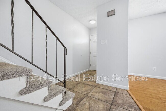 Foto del edificio - 3228 Dunnbury Ct