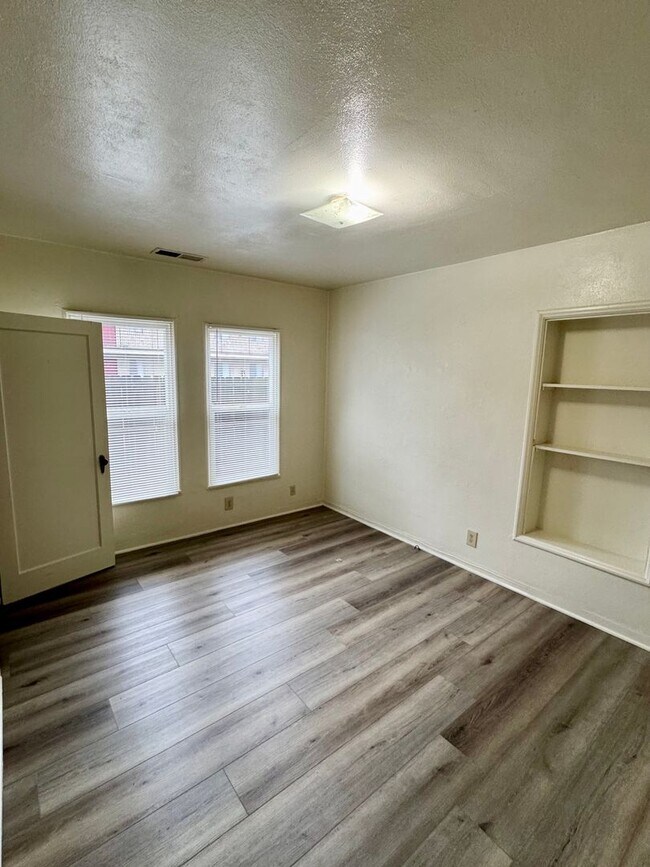 Foto del edificio - 1119 Citrus Ave