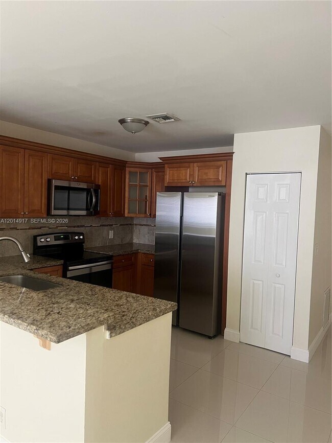 Foto del edificio - 11507 NW 41st St