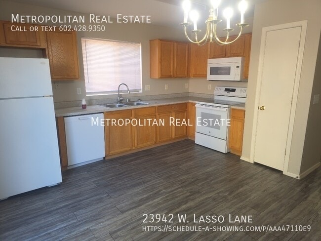 Foto del edificio - 23942 W Lasso Ln