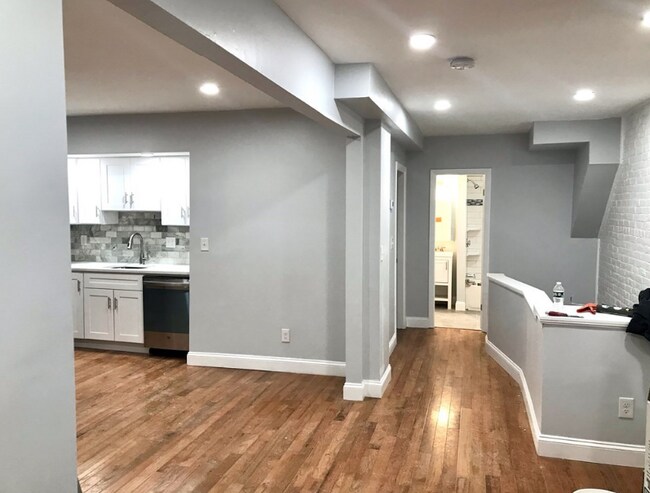 Foto del edificio - 473 Massachusetts Ave