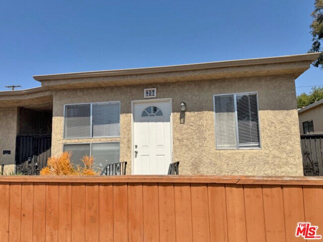 Foto del edificio - 407 Venice Blvd.