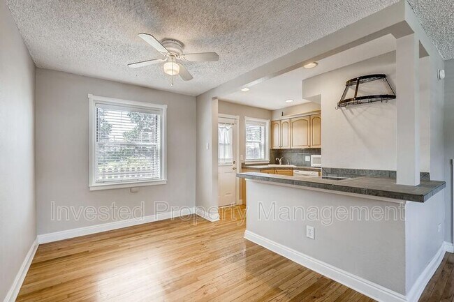 Building Photo - 5992 E 29th Ave