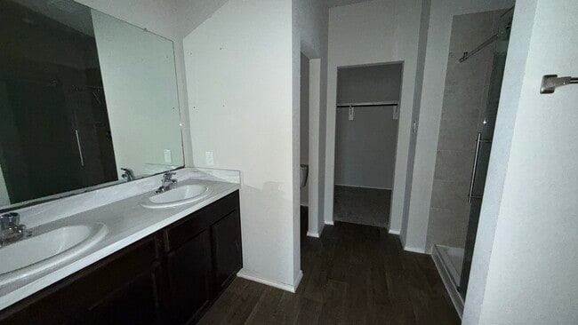 Building Photo - 21143 Waze Lewis Dr