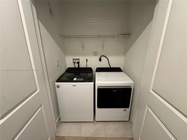 Building Photo - 1780 SE 9th Ave