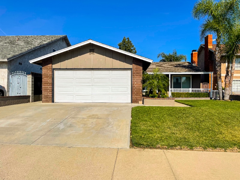 Primary Photo - 8671 Willow Dr