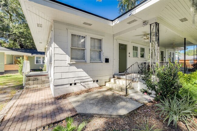 Building Photo - 1317 E 38th St