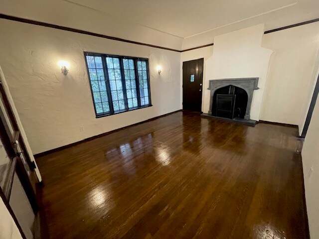 Foto del edificio - 635 E 9th St