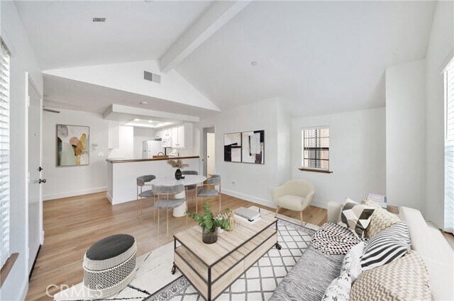 Foto del edificio - 1052 Calle Del Cerro