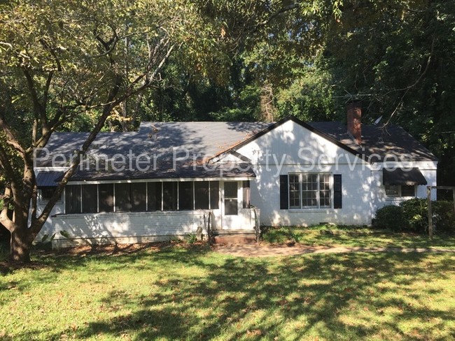 Building Photo - 1531 Centra Villa Dr SW