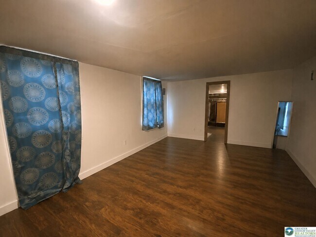 Foto del edificio - 937 W Turner St