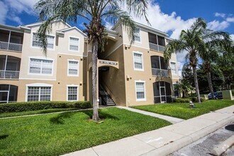 Building Photo - 8101 Coconut Palm Way