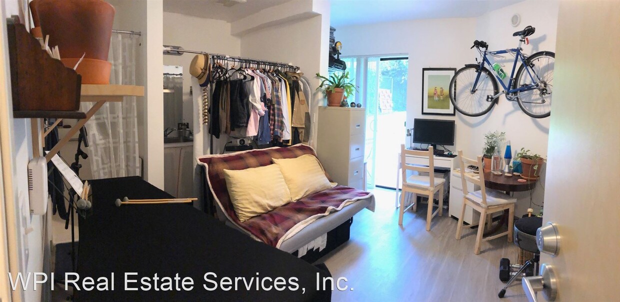 Foto principal - 4315 7th Ave NE