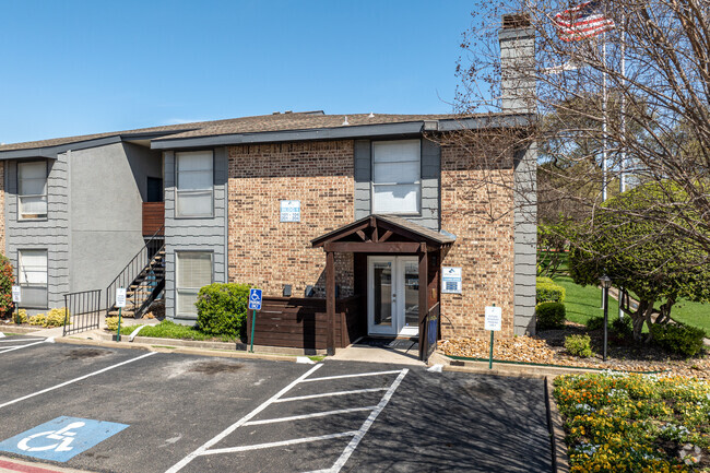 Leasing Office Entrance - Spring Creek Apartments