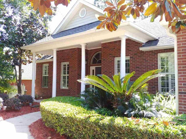 Building Photo - 5655 Sioux Dr