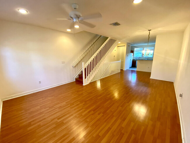 Building Photo - 500 Pacific Grove Dr