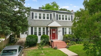 Building Photo - 1146 Rockbridge Ave