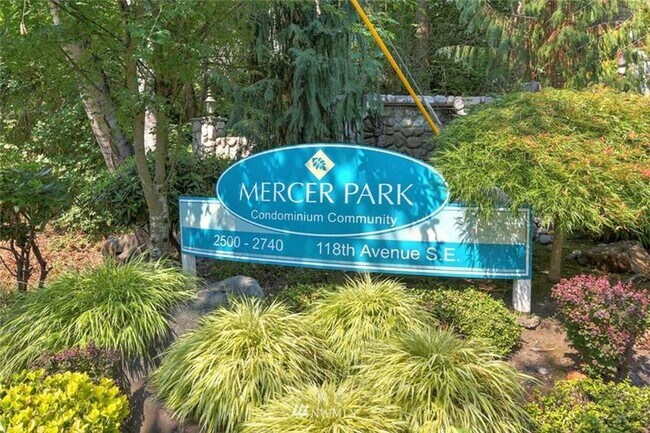 Building Photo - 2 Bedroom 2 bath ground floor condo at Mer...