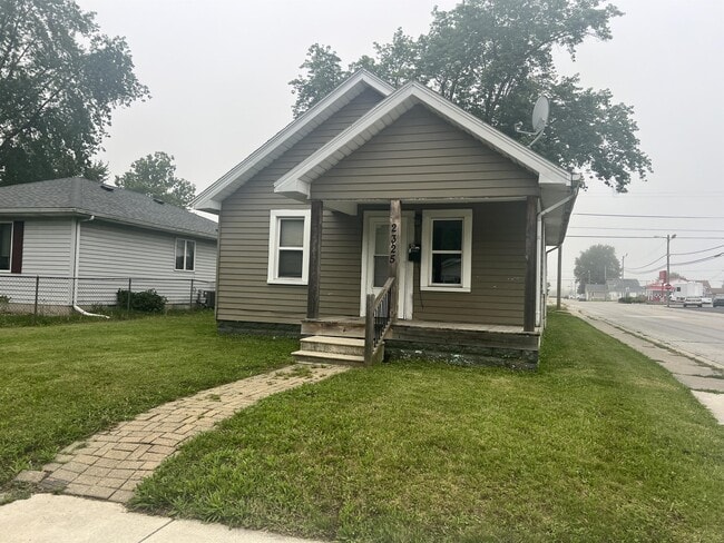 Building Photo - 2325 N Buckeye St