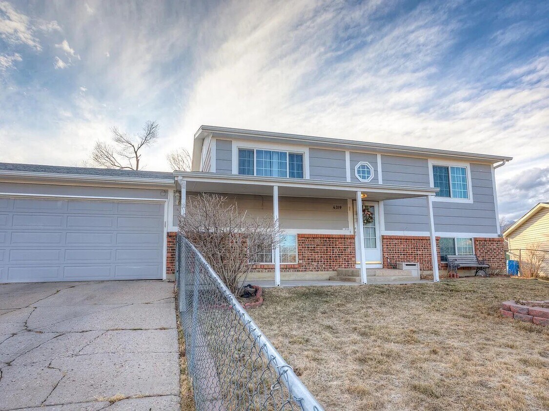 Photo - 4319 Millburn S (Colorado Springs, CO)