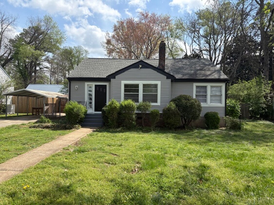 Primary Photo - 421 2nd Ave