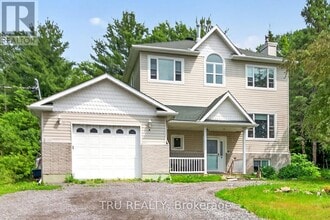 Building Photo - 2376 Kinburn Side Rd