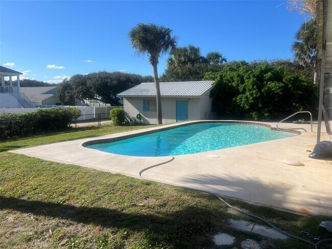 Foto del edificio - 1742 S Central Ave